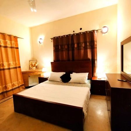 Royal Residential Hotell Islamabad Eksteriør bilde