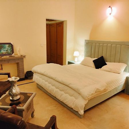 Royal Residential Hotell Islamabad Eksteriør bilde