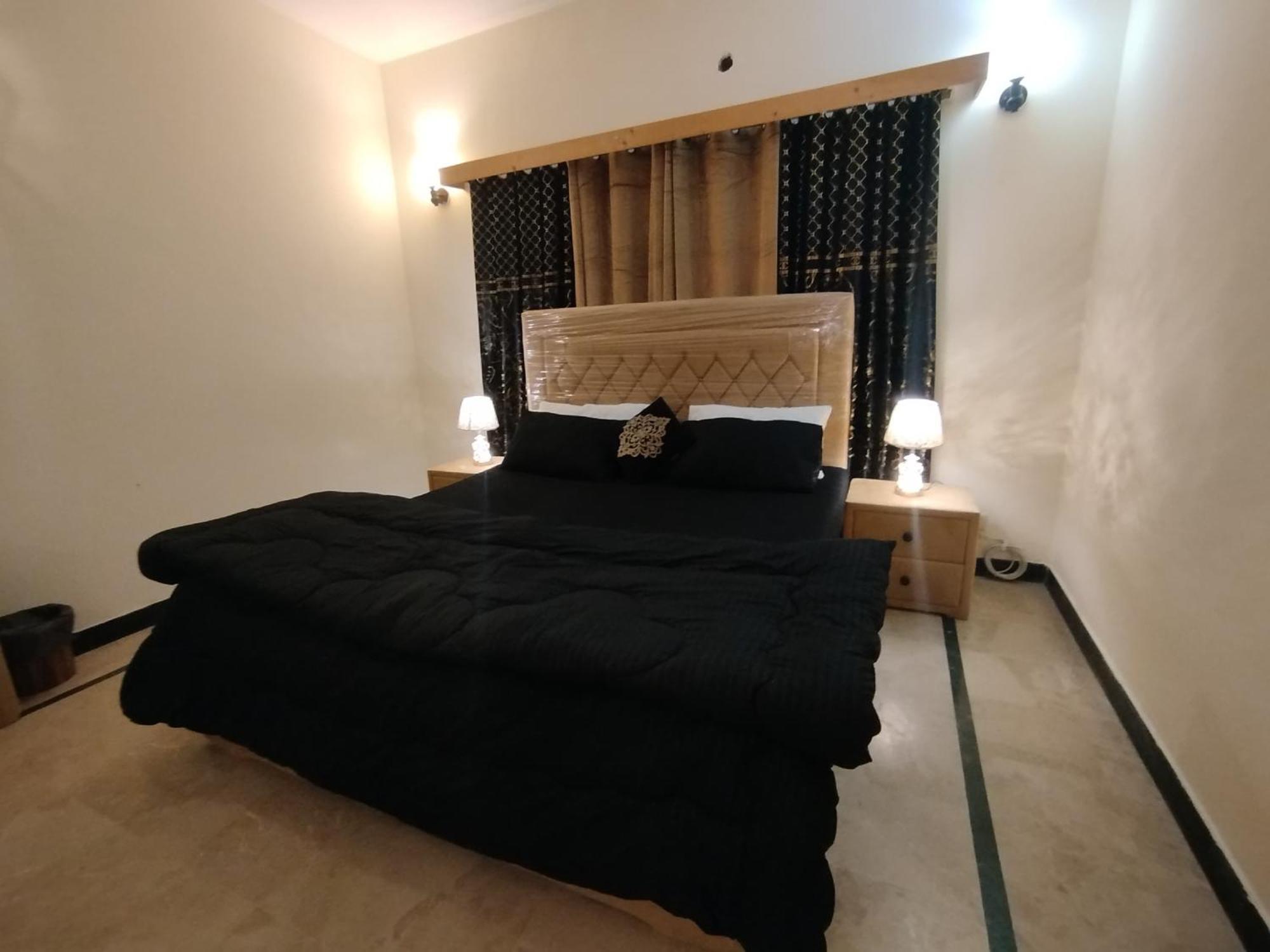 Royal Residential Hotell Islamabad Eksteriør bilde