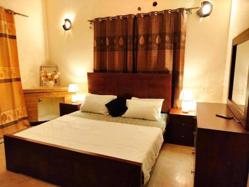 Royal Residential Hotell Islamabad Eksteriør bilde