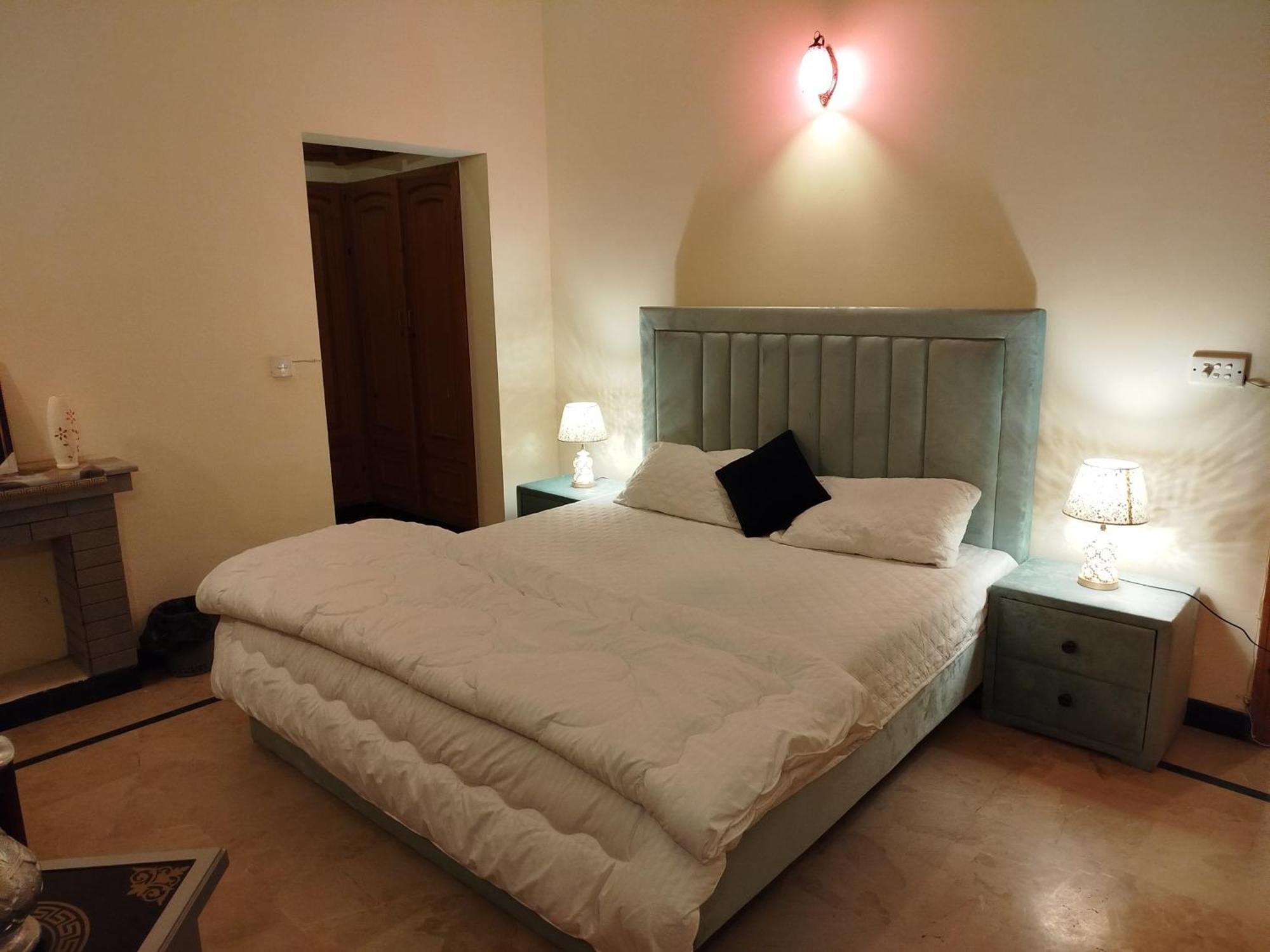 Royal Residential Hotell Islamabad Eksteriør bilde